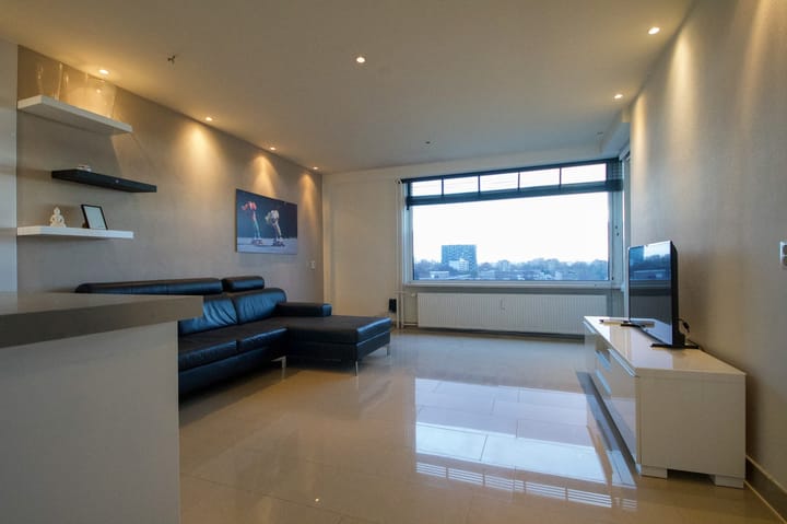 Photo 2 of Bos en Vaartlaan 96