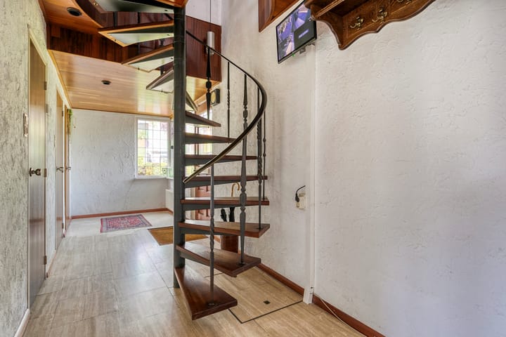 Foto 10 van Van der Leeuwlaan 2