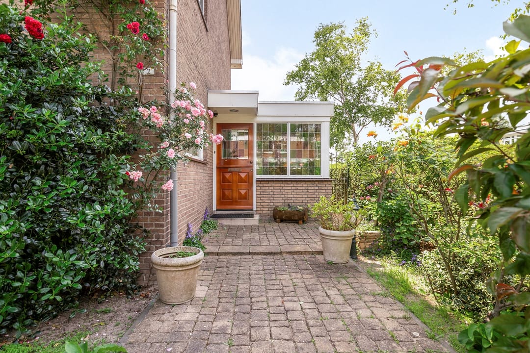 Photo 8 of Van der Leeuwlaan 2