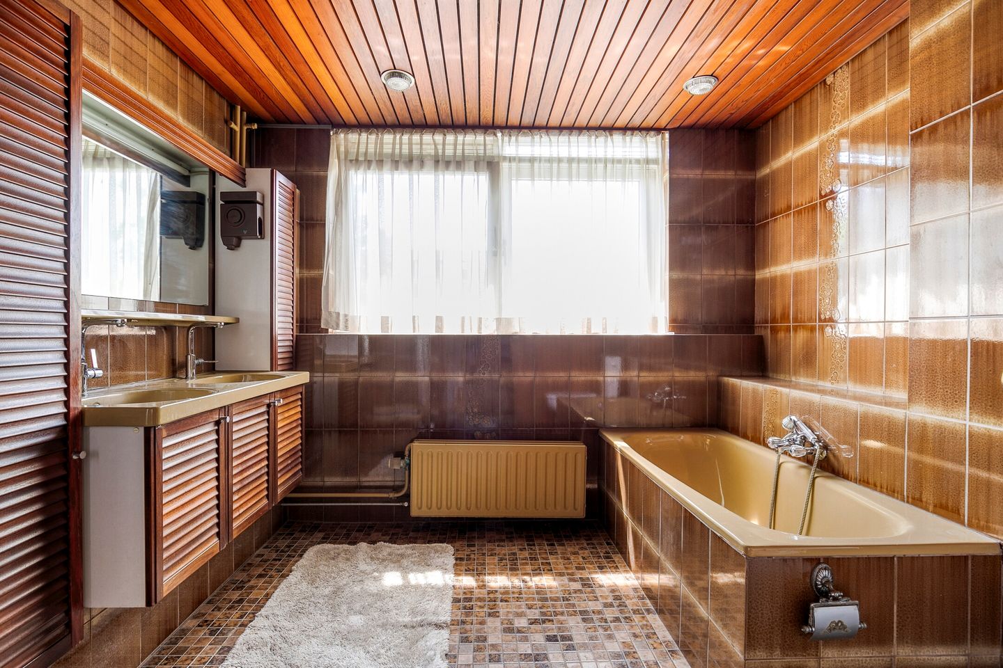 Photo 20 of Van der Leeuwlaan 2