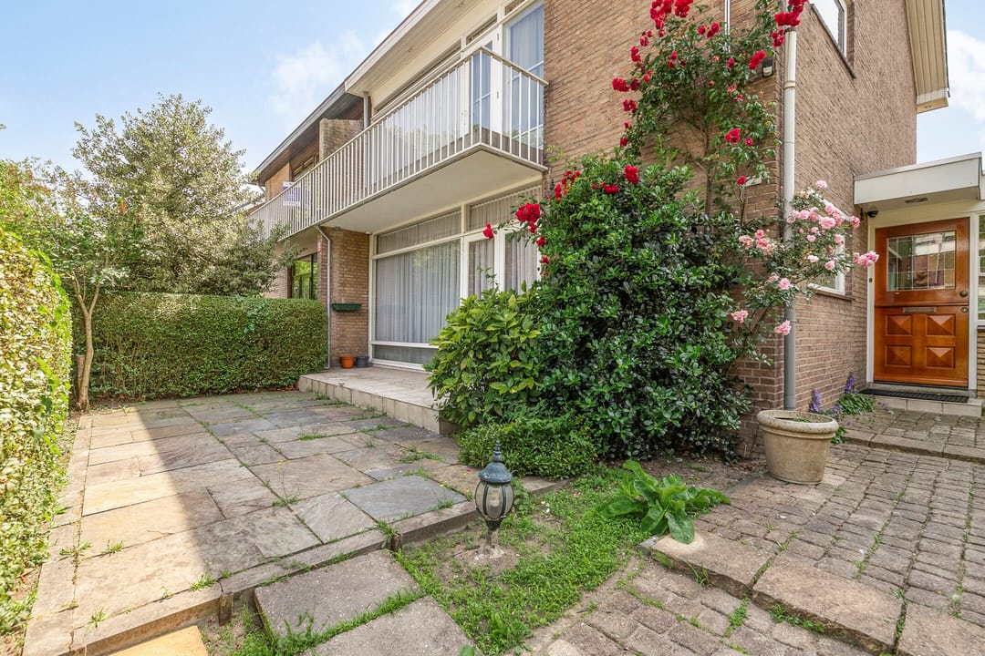 Photo 7 of Van der Leeuwlaan 2