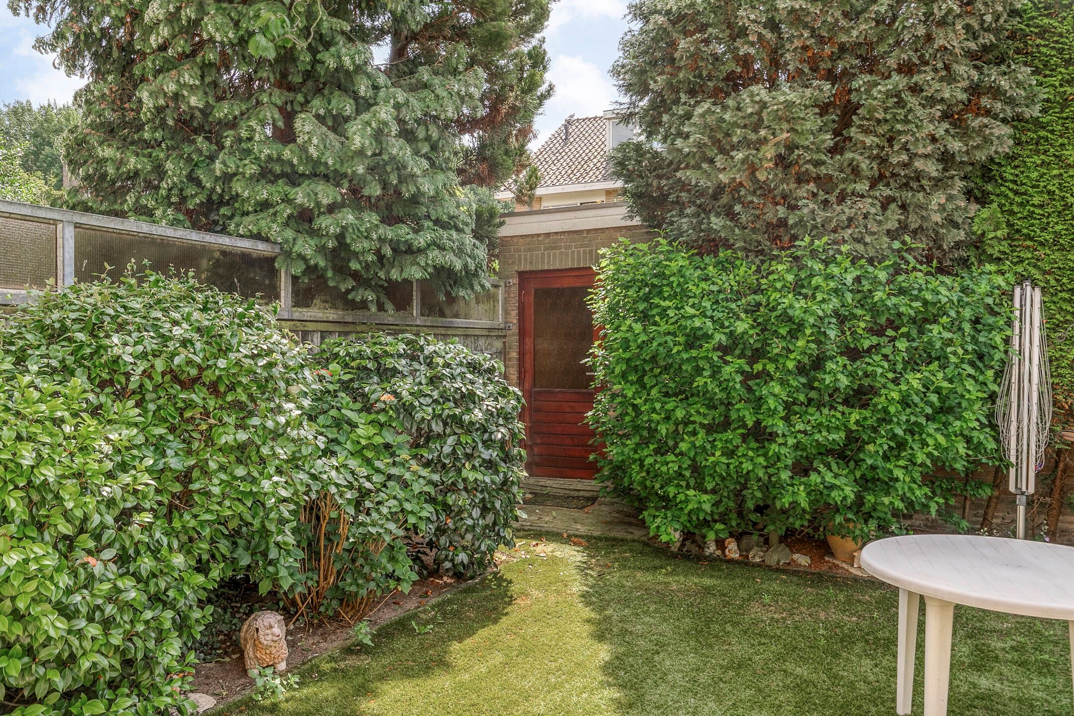 Photo 30 of Van der Leeuwlaan 2