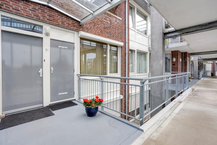 Foto 8 van Oranjestraat 5-F