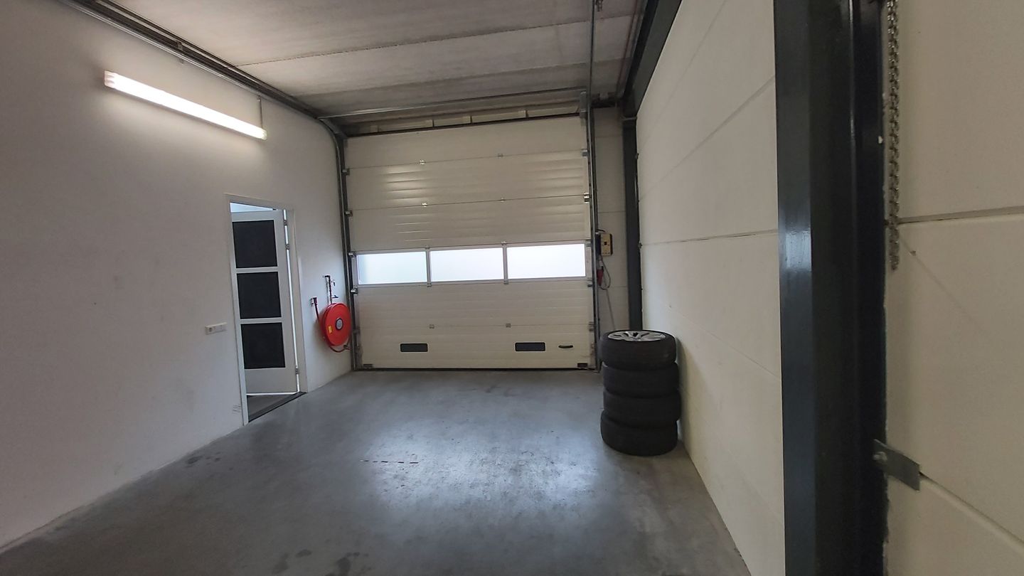 View photo 3 of Turbinestraat 8-H