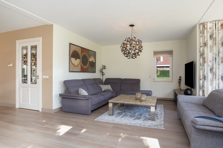 Foto 17 van Zuster Van Donkstraat 18