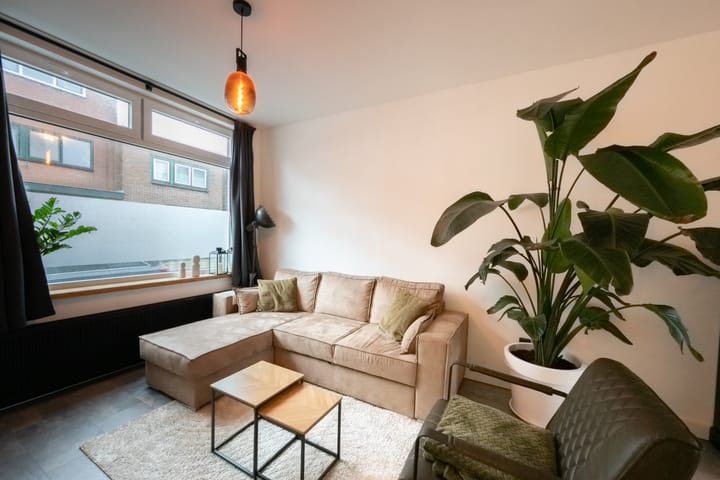 Foto 3 van De Ruyterstraat 65