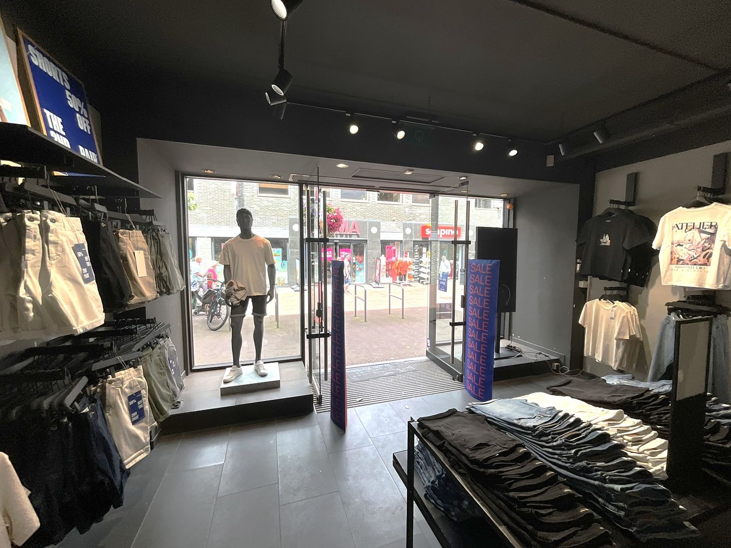 View photo 2 of Hoofdstraat 20-A