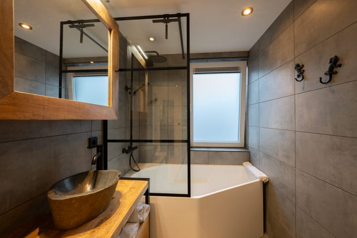 Foto 18 van De Ruyterstraat 65