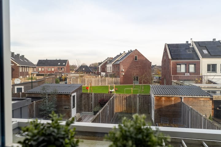 Foto 15 van Hazelegerstraat 2-A