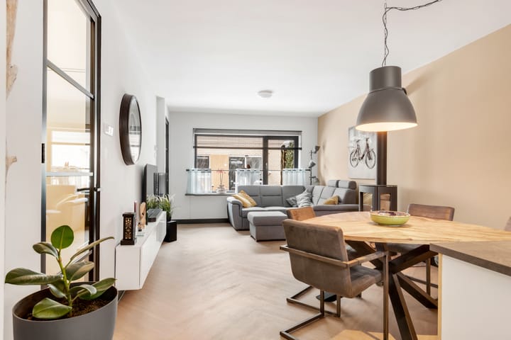 Photo 5 of 2e Oosterstraat 1-C