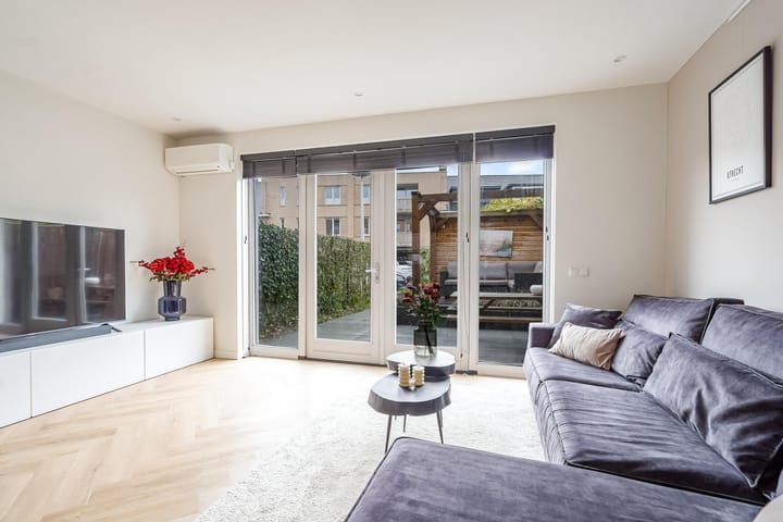 Foto 8 van Plantenkasstraat 14