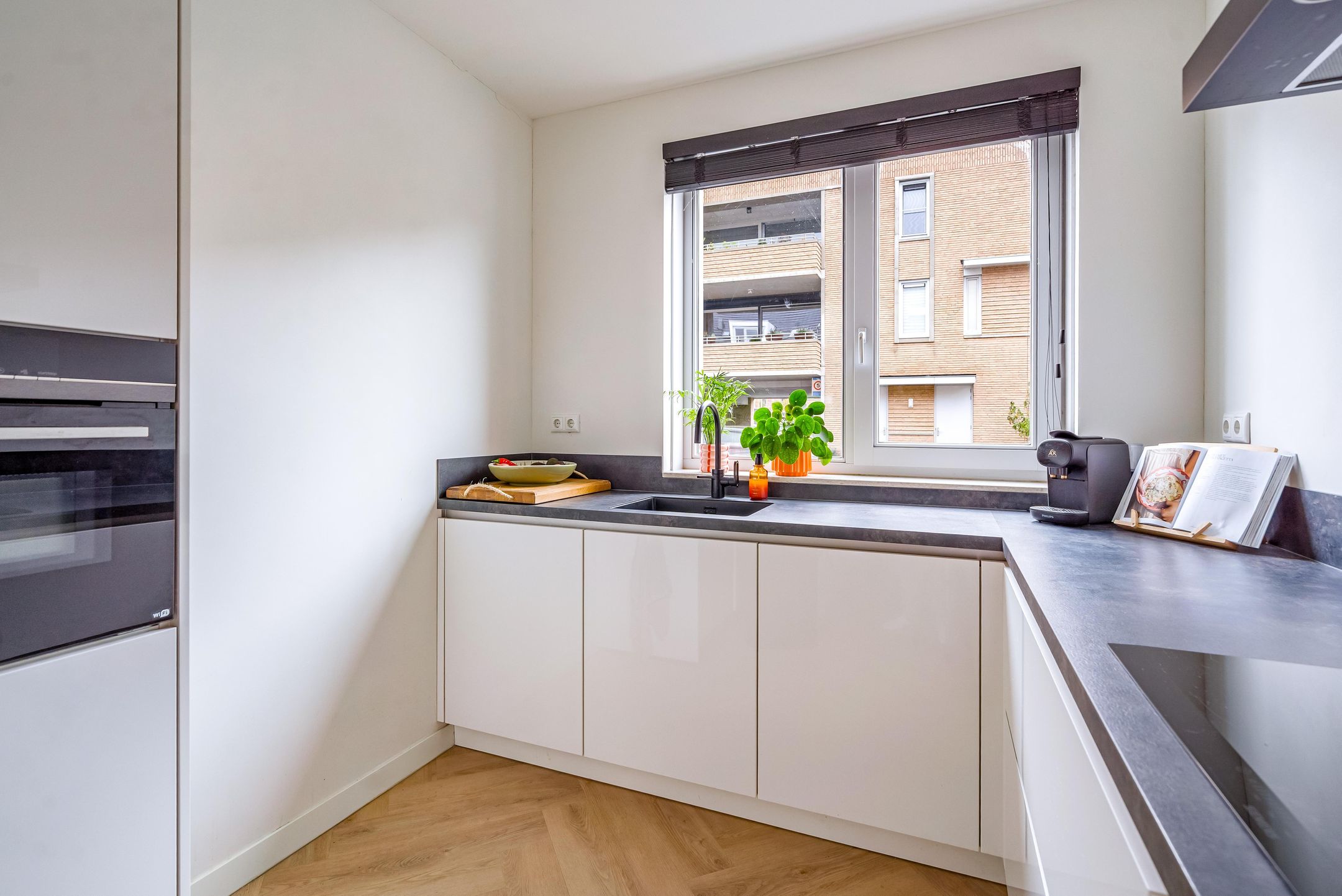 Foto 12 van Plantenkasstraat 14