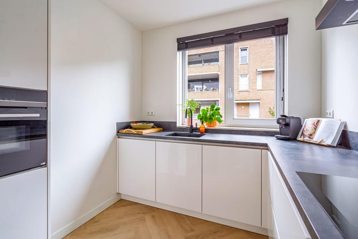 Foto 12 van Plantenkasstraat 14