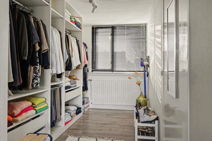 Photo 21 of Spreeuwstraat 52