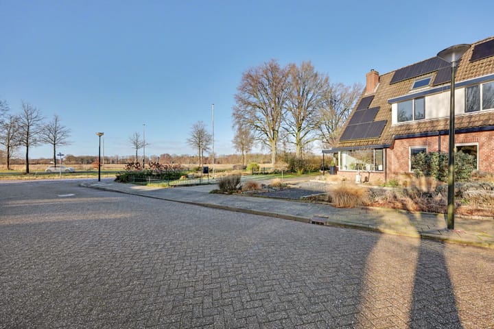 Photo 38 of Spreeuwstraat 52