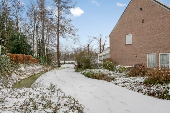 Foto 7 van De Misse 1