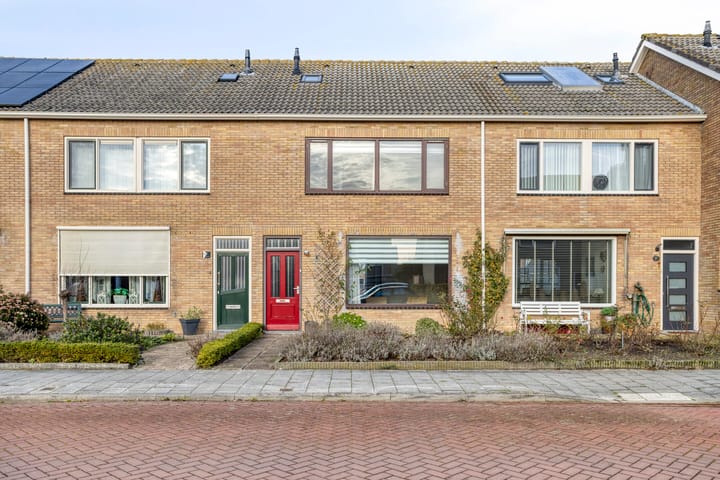 Photo 6 of Huijgensstraat 15