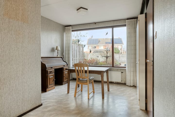 Photo 15 of Huijgensstraat 15