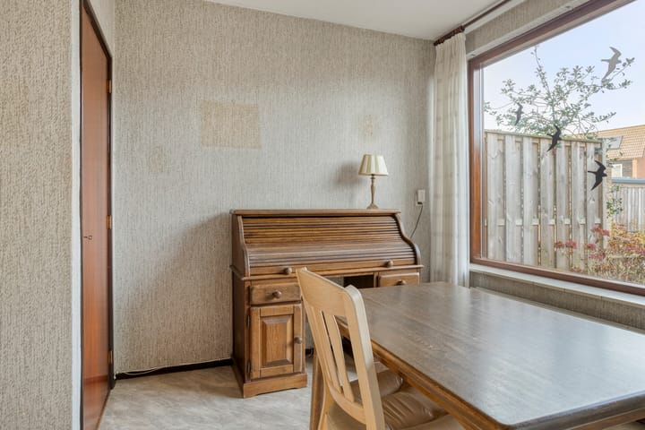 Photo 16 of Huijgensstraat 15