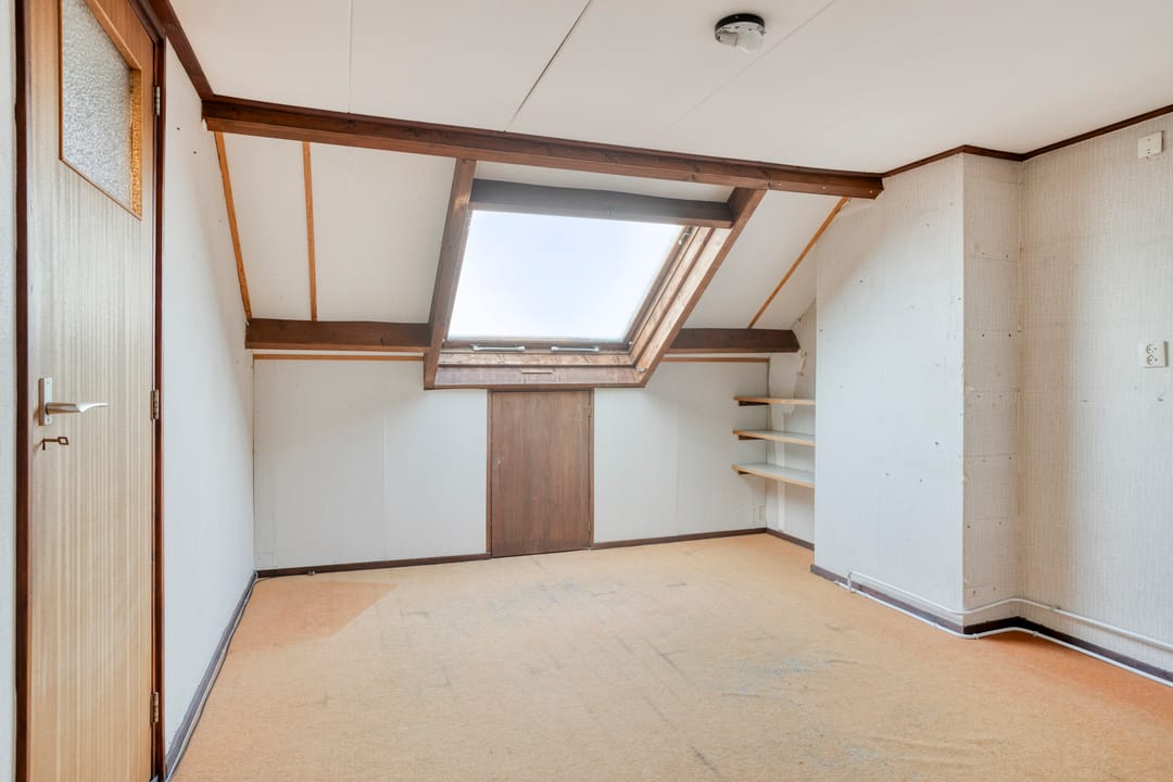 Photo 32 of Huijgensstraat 15