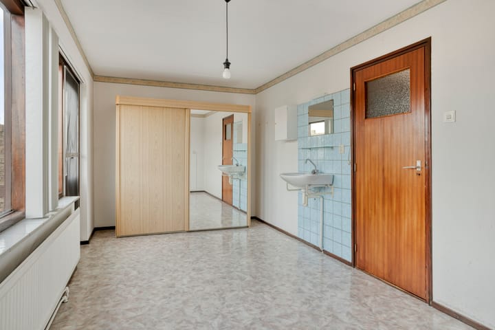 Photo 22 of Huijgensstraat 15