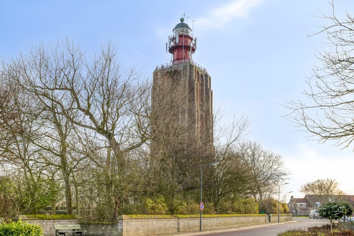 Photo 46 of Huijgensstraat 15