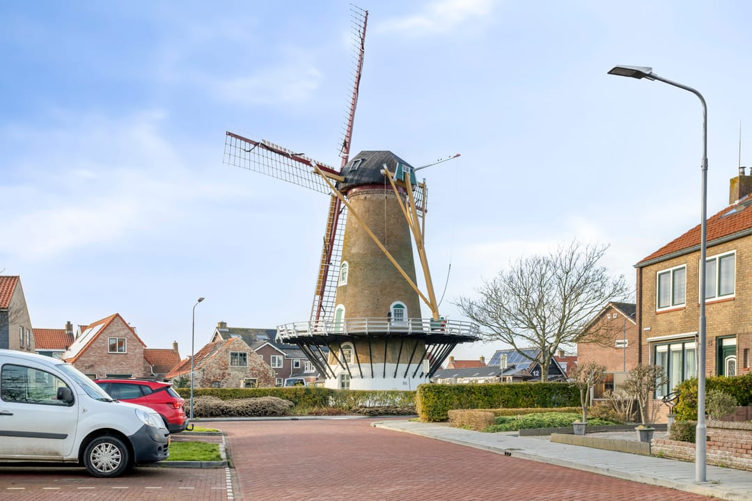 Photo 47 of Huijgensstraat 15