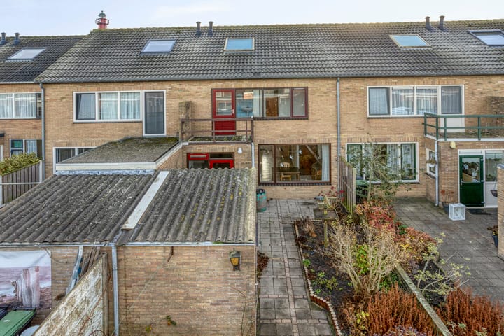 Photo 50 of Huijgensstraat 15