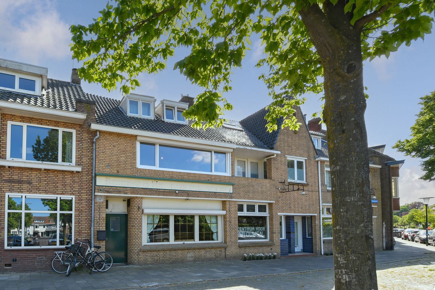 Bekijk foto 1 van St Gerardusplein 2