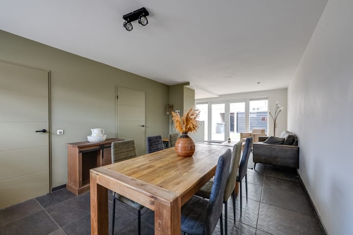 Foto 8 van Weegbree 4