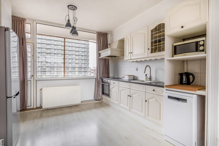 Photo 17 of Heyermansstraat 15-B