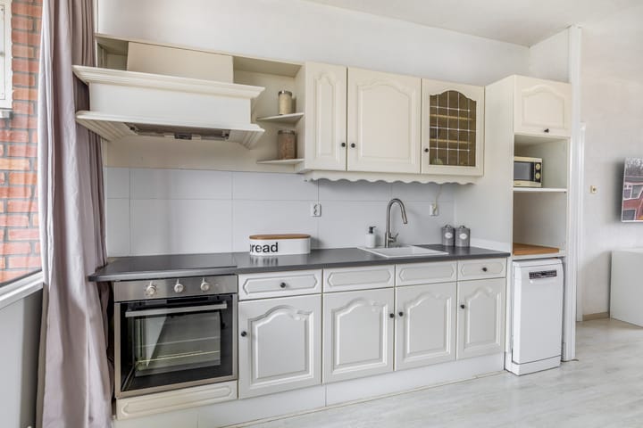 Photo 18 of Heyermansstraat 15-B