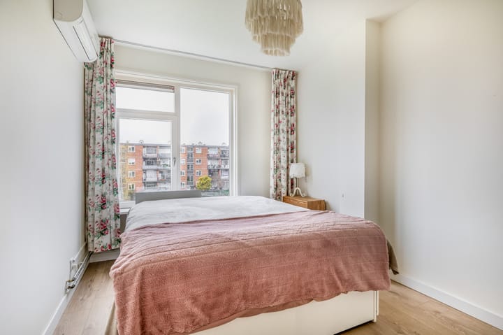 Photo 22 of Heyermansstraat 15-B