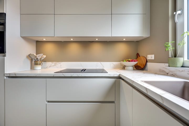 Foto 18 van Leonard Roggeveenstraat 42