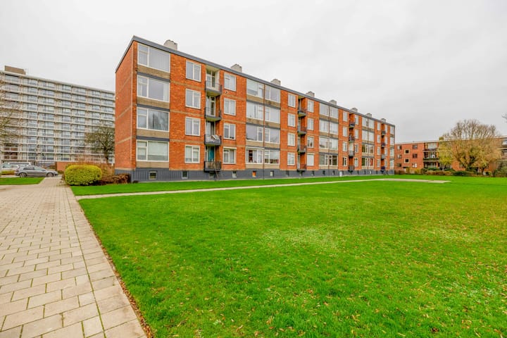 Photo 35 of Heyermansstraat 15-B