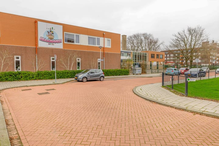 Photo 37 of Heyermansstraat 15-B