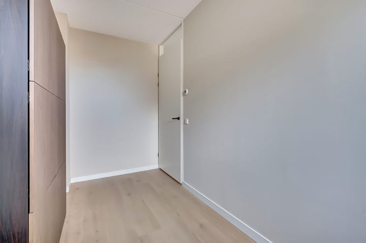 Foto 28 van Leonard Roggeveenstraat 42