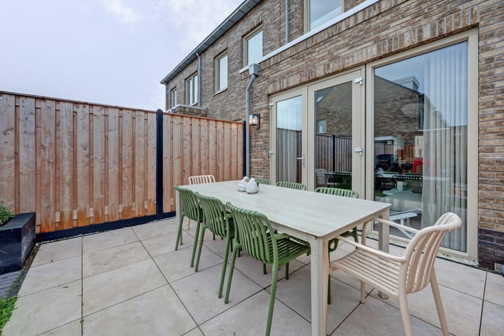 Foto 42 van Leonard Roggeveenstraat 42