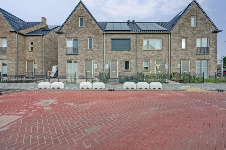 Foto 45 van Leonard Roggeveenstraat 42