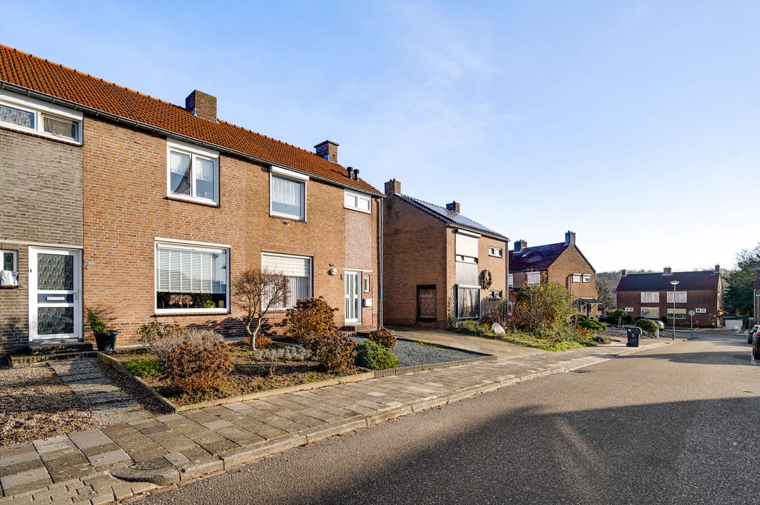 Foto 38 van Vroenhofstraat 1-A