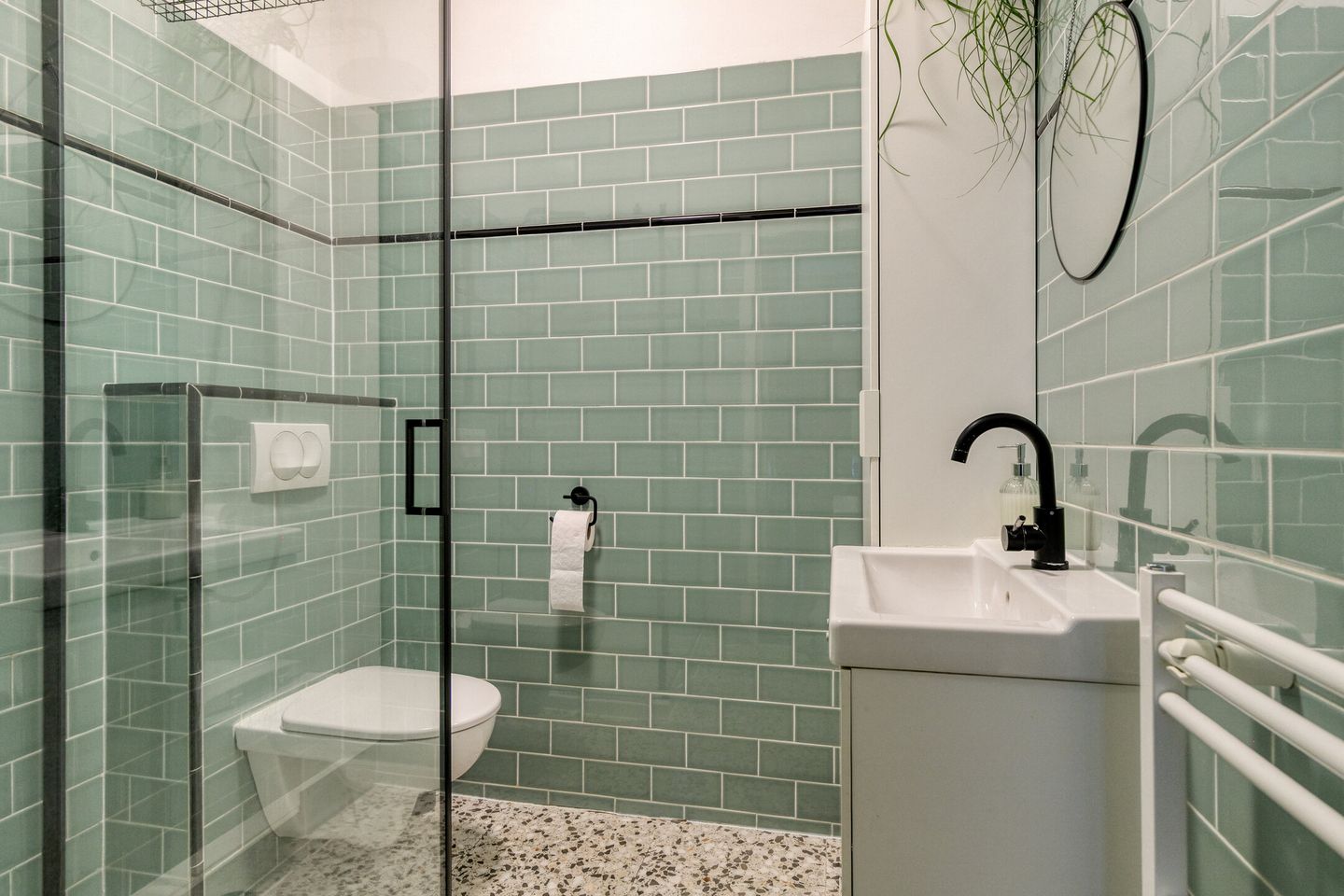 Foto 14 van Akkermanstraat 8-B