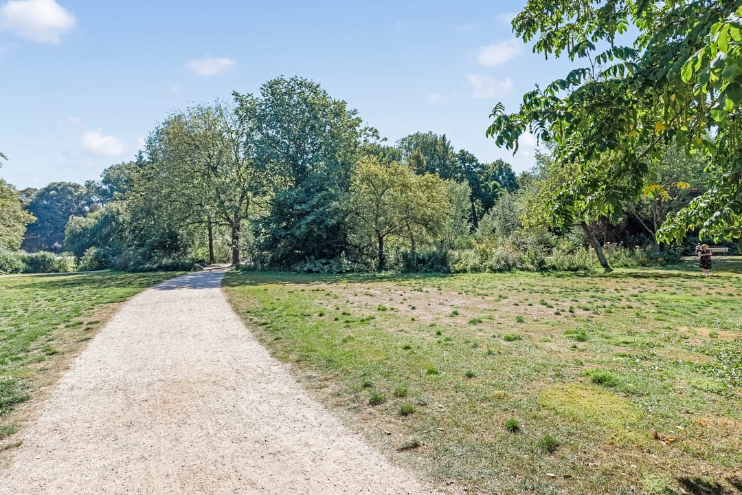 Photo 28 of Tolstraat 52-H