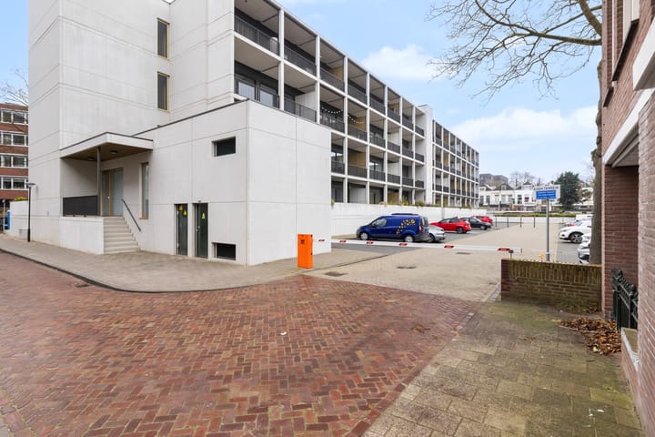 Foto 21 van Van Godewijckstraat 15-G