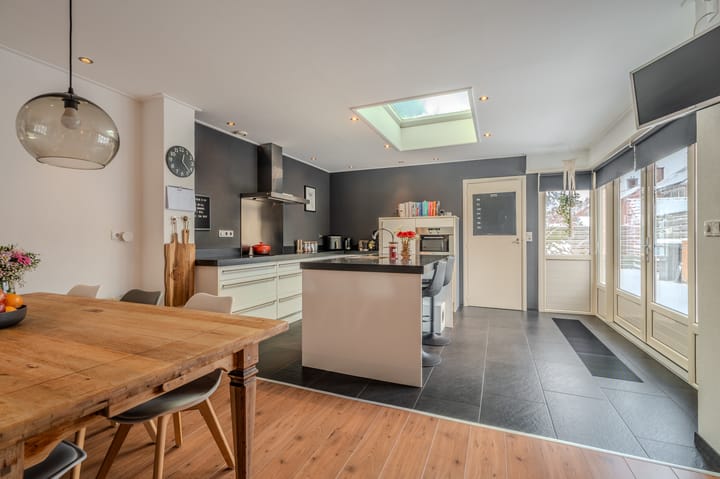 Photo 3 of Plantsoenlaan 15