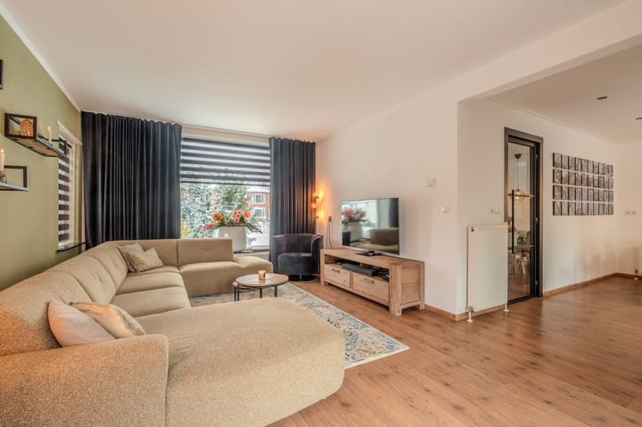 Foto 11 van Plantsoenlaan 15