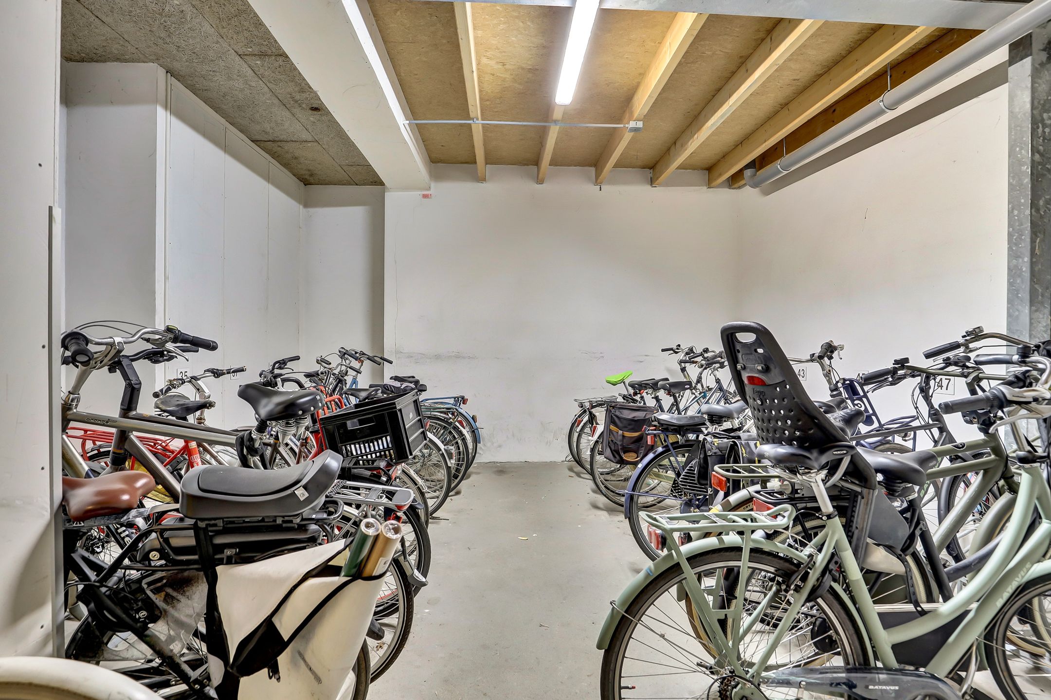 Foto 27 van Mooierstraat 39