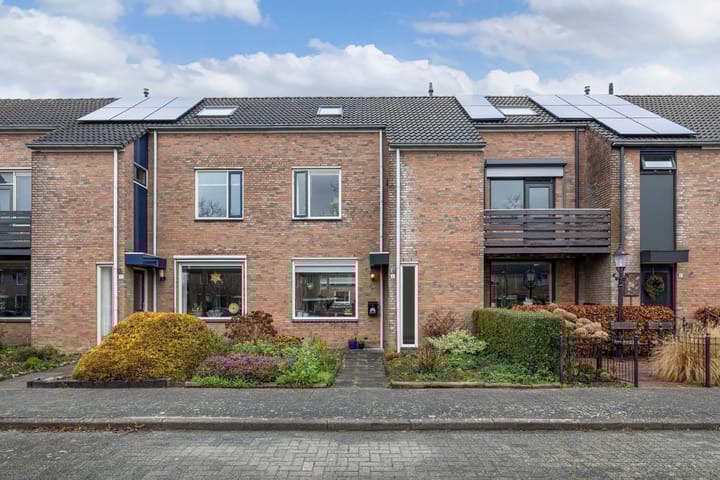 Dr. W.M. Verhaarlaan 8 main image