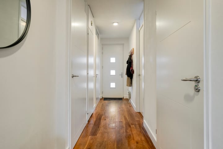 Foto 13 van Frontonstraat 85