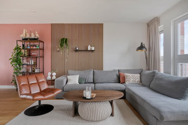 Foto 23 van Frontonstraat 85