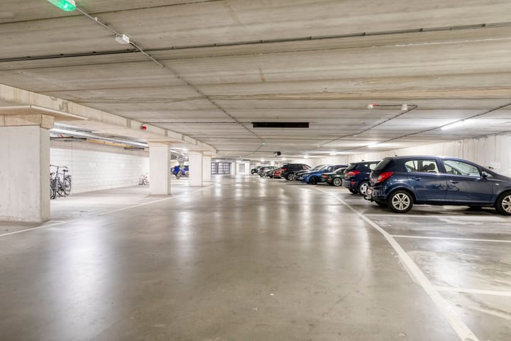 Foto 31 van Frontonstraat 85